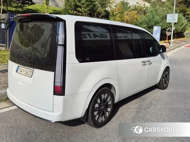 Hyundai Staria 2024 Белый из Кореи, фото 5