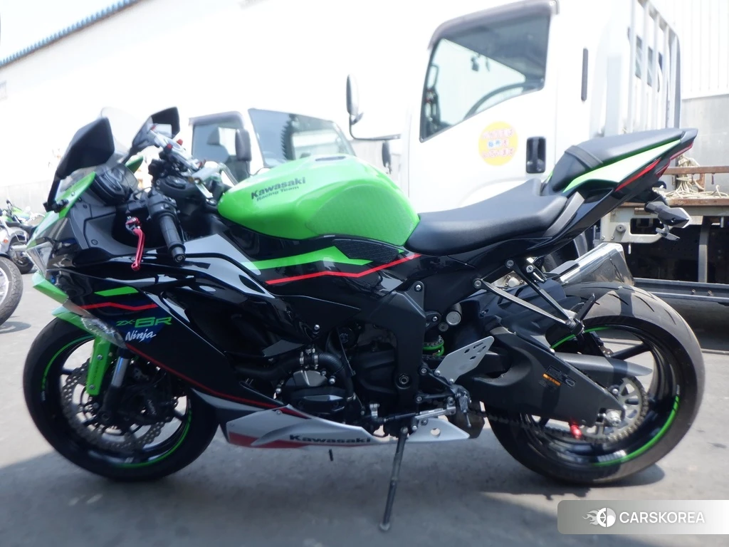 Проданный Kawasaki NINJA ZX-6R KRT 2020 из Японии, фото 2