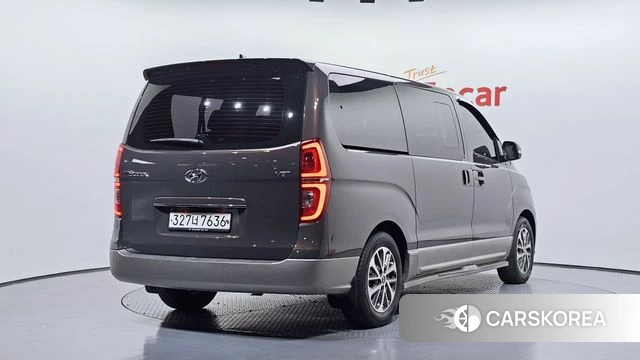 Hyundai The New Grand Starex id 4285086 из Кореи 12
