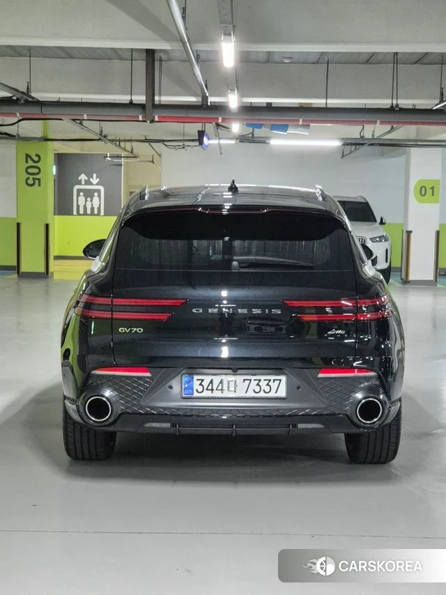 Genesis GV70 id 3825933 из Кореи 8