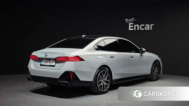 BMW 5 Series (G60) id 4194057 из Кореи 12