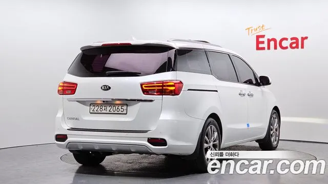 Kia The New Carnival id 2324478 из Кореи 12