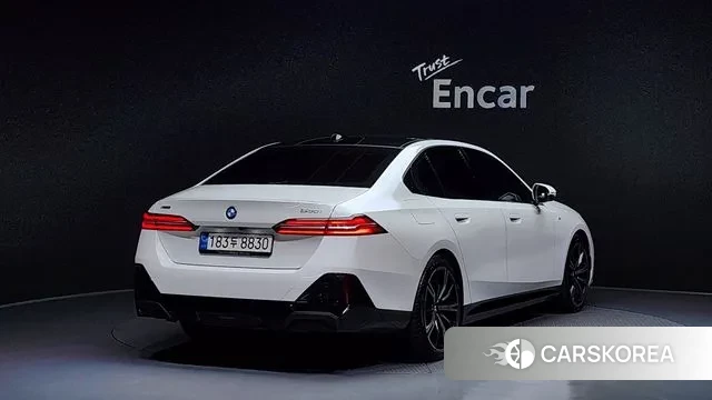 BMW 5 Series (G60) id 3410507 из Кореи 12