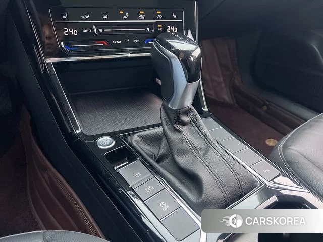 Volkswagen Passat id 4276569 из Китая 12