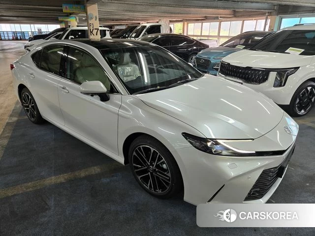 Toyota Camry (XV80) 2026 Белый из Кореи, фото 3