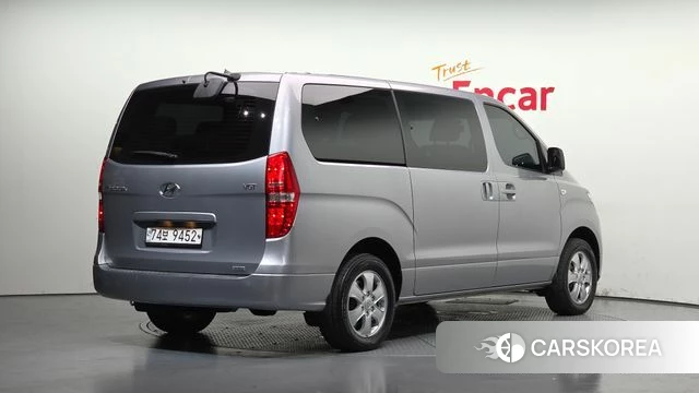 Hyundai The New Grand Starex id 4543364 из Кореи 12