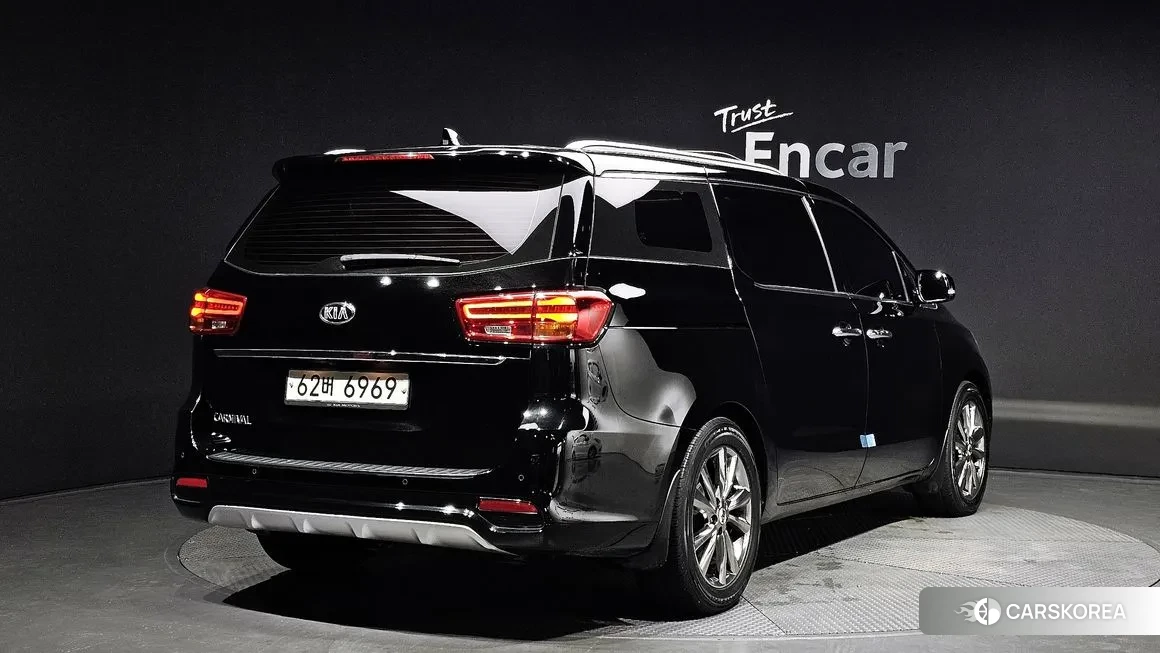 Kia The New Carnival id 2170584 из Кореи 12