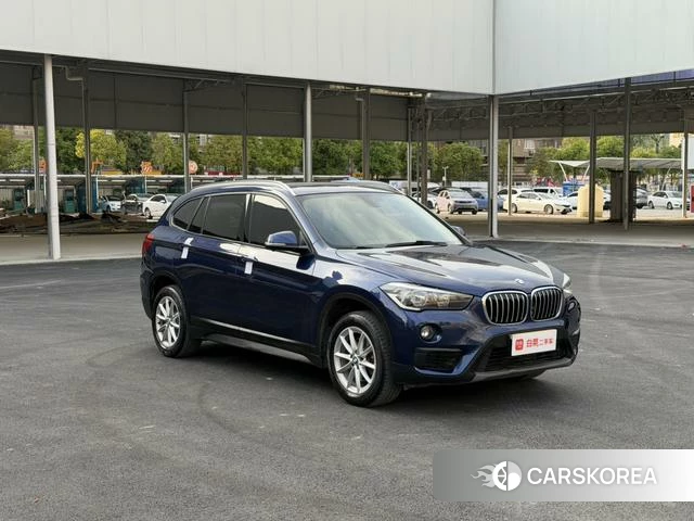 BMW X1 2018 Синий из Китая, фото 2