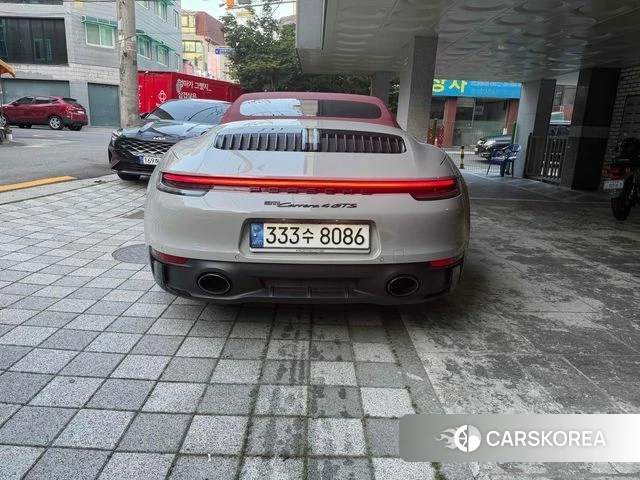 Porsche 911(992) 2022 Светло-серебряный цвет из Кореи, фото 5
