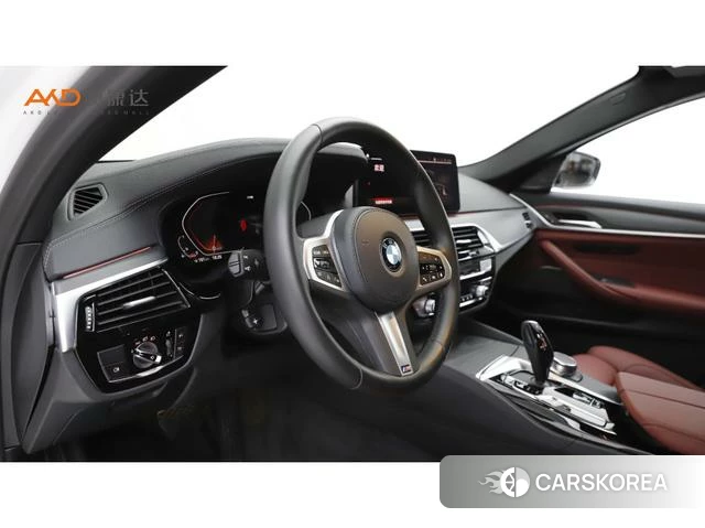 BMW 5 series 2022 Белый из Китая, фото 2