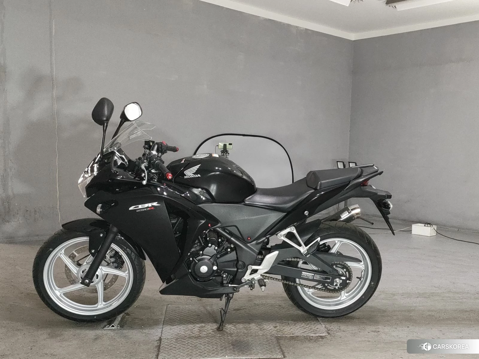 Проданный Honda CBR250R 2011 из Японии