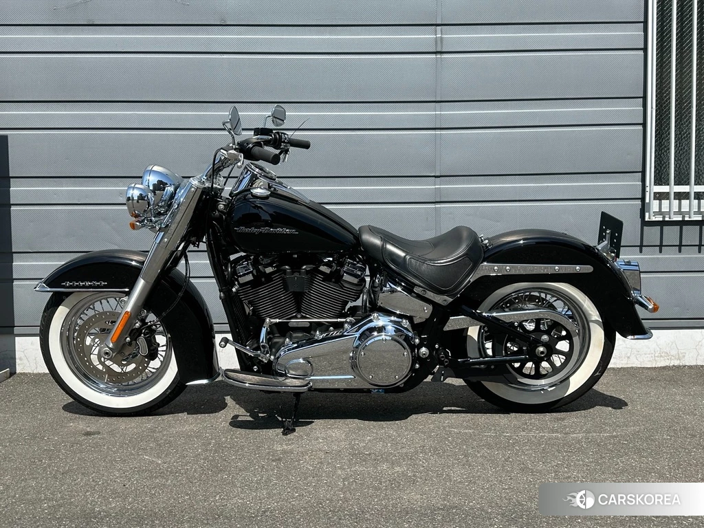 Проданный Harley-Davidson Softail Deluxe FLDE1750 2018 из Японии, фото 2
