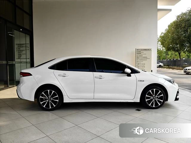 Toyota Lei Ling 2022 Белый из Китая, фото 2