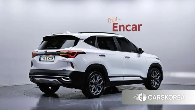 Kia Seltos id 4339302 из Кореи 12