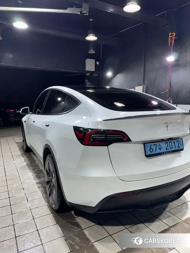 Tesla Model Y 2024 Белый из Кореи, фото 2