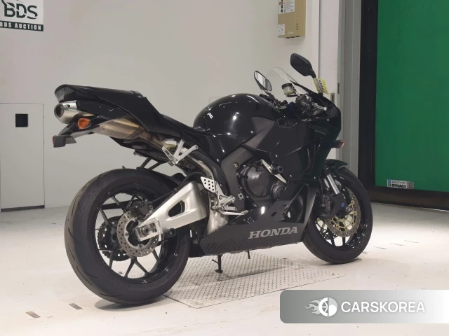 Проданный Honda CBR600RR 2013 из Японии, фото 2
