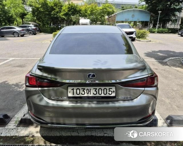Lexus ES300h 7th generation 2022 Песочный из Кореи, фото 2