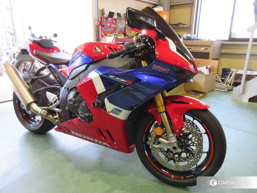 Проданный Honda CBR1000RR-R FIREBLADE SP 2021 из Японии, фото 2