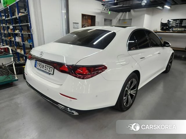 Mercedes-Benz E-Class W214 id 4230167 из Кореи 2