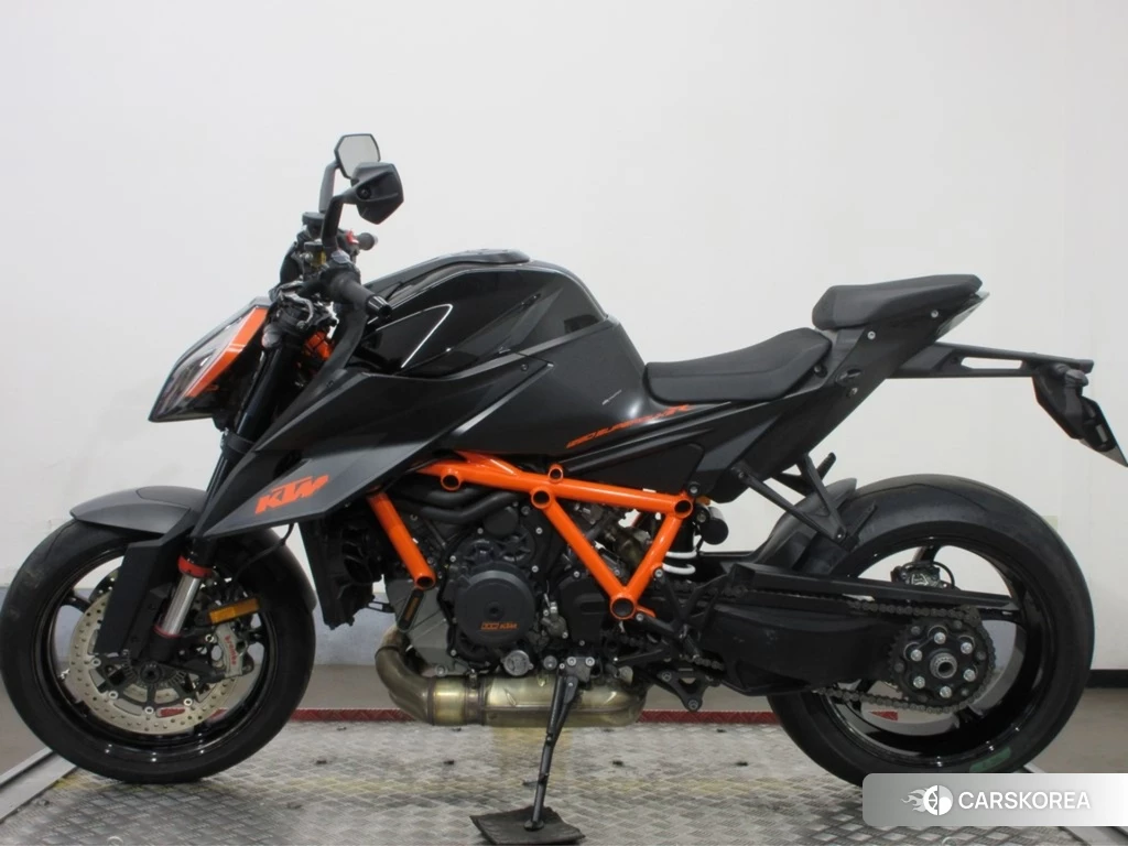 Проданный KTM 1290 SUPER DUKE R 2020 из Японии, фото 2