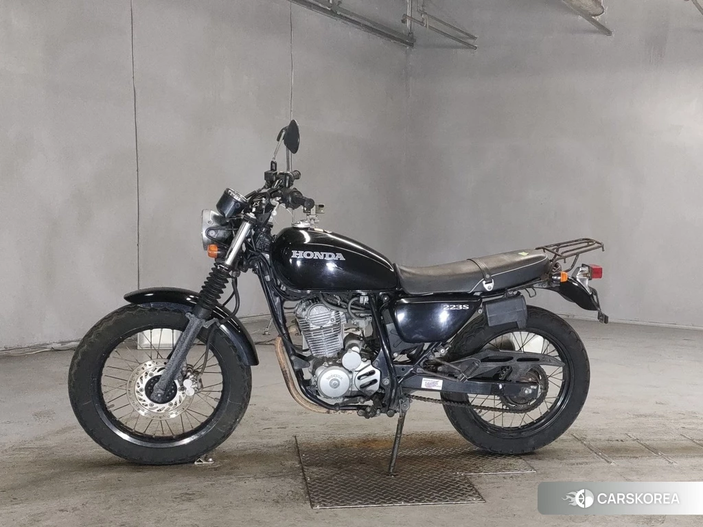 Проданный Honda CB223S 2014 из Японии, фото 2
