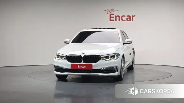 BMW 5 Series (G30) id 3018806 из Кореи 12