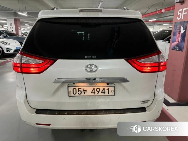 Toyota Sienna 2018 Белый из Кореи, фото 6