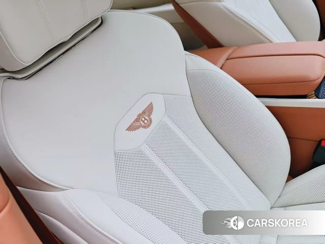 Bentley Tim Yue 2024 Белый из Китая, фото 5