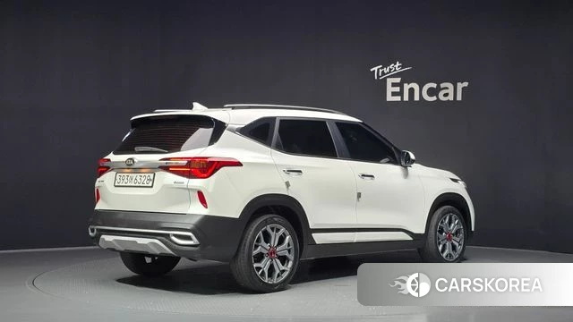 Kia Seltos id 4689022 из Кореи 12