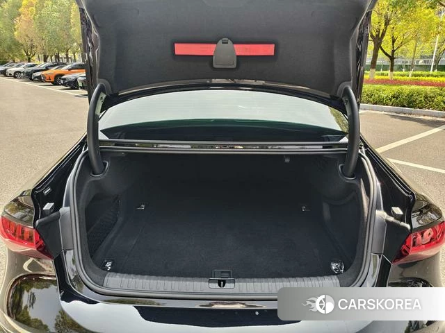 Audi A7L id 4259733 из Китая 12
