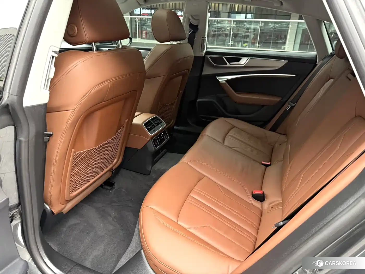 Audi A7 2023 Silver/gray из Китая, фото 2