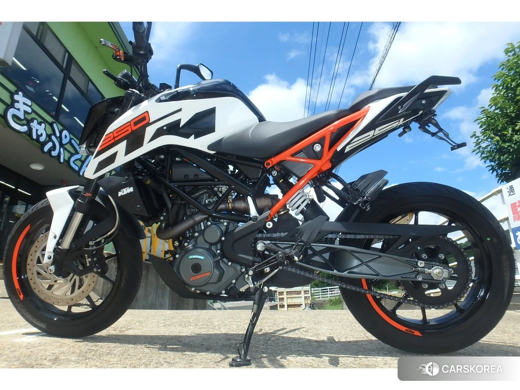 Проданный KTM 250 DUKE 2017 из Японии, фото 2
