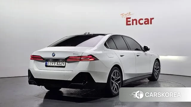 BMW 5 Series (G60) id 3517810 из Кореи 12