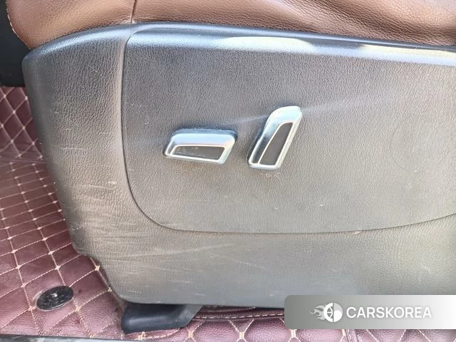 Nissan Toure id 4235053 из Китая 12