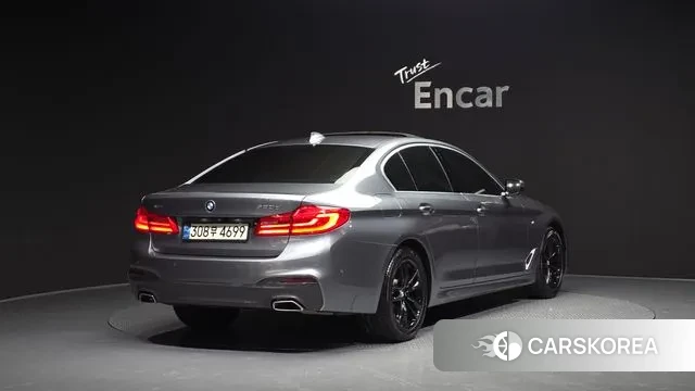 BMW 5 Series (G30) id 3583532 из Кореи 12