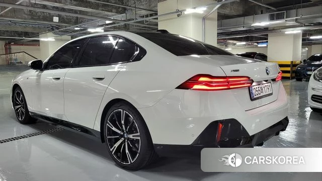 BMW 5 Series (G60) id 4394524 из Кореи 12