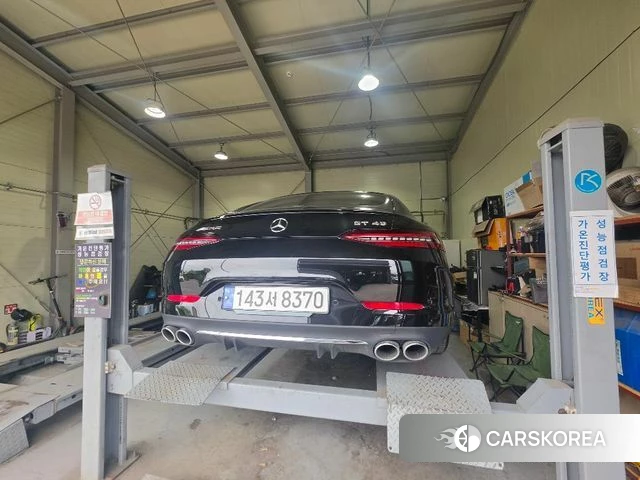 Mercedes-Benz AMG GT 2023 Черный из Кореи, фото 2
