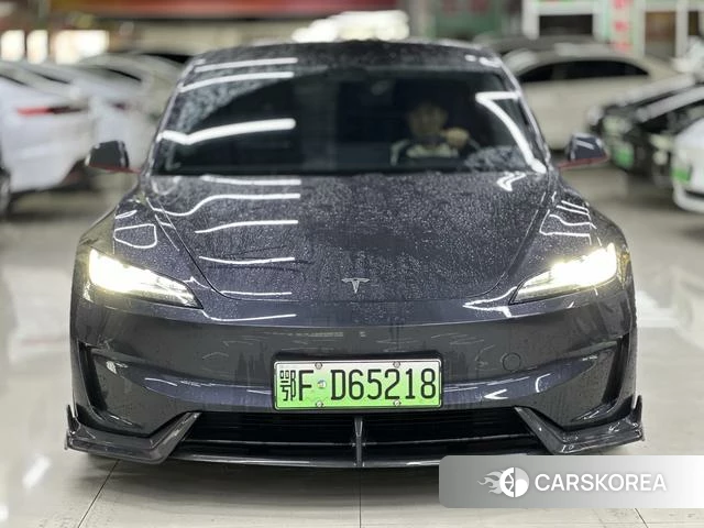 Tesla Model 3 2025 Темно-серый из Китая, фото 2
