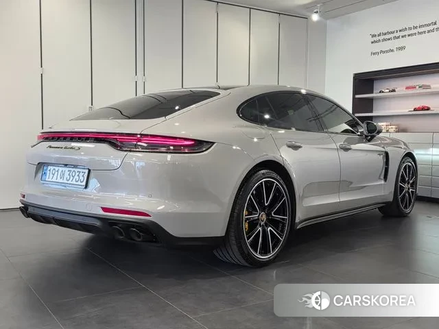 Porsche Panamera (972) 2023 Серебряный из Кореи, фото 4