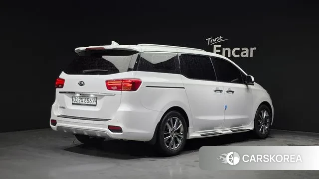 Kia The New Carnival id 3033748 из Кореи 12