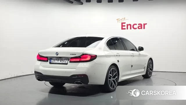 BMW 5 Series (G30) id 3192460 из Кореи 12