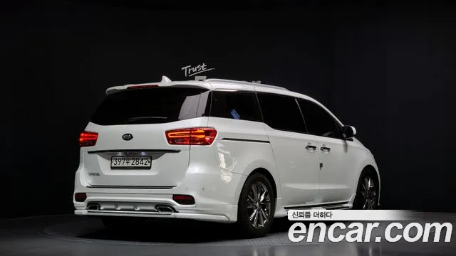 Kia The New Carnival id 2456975 из Кореи 12