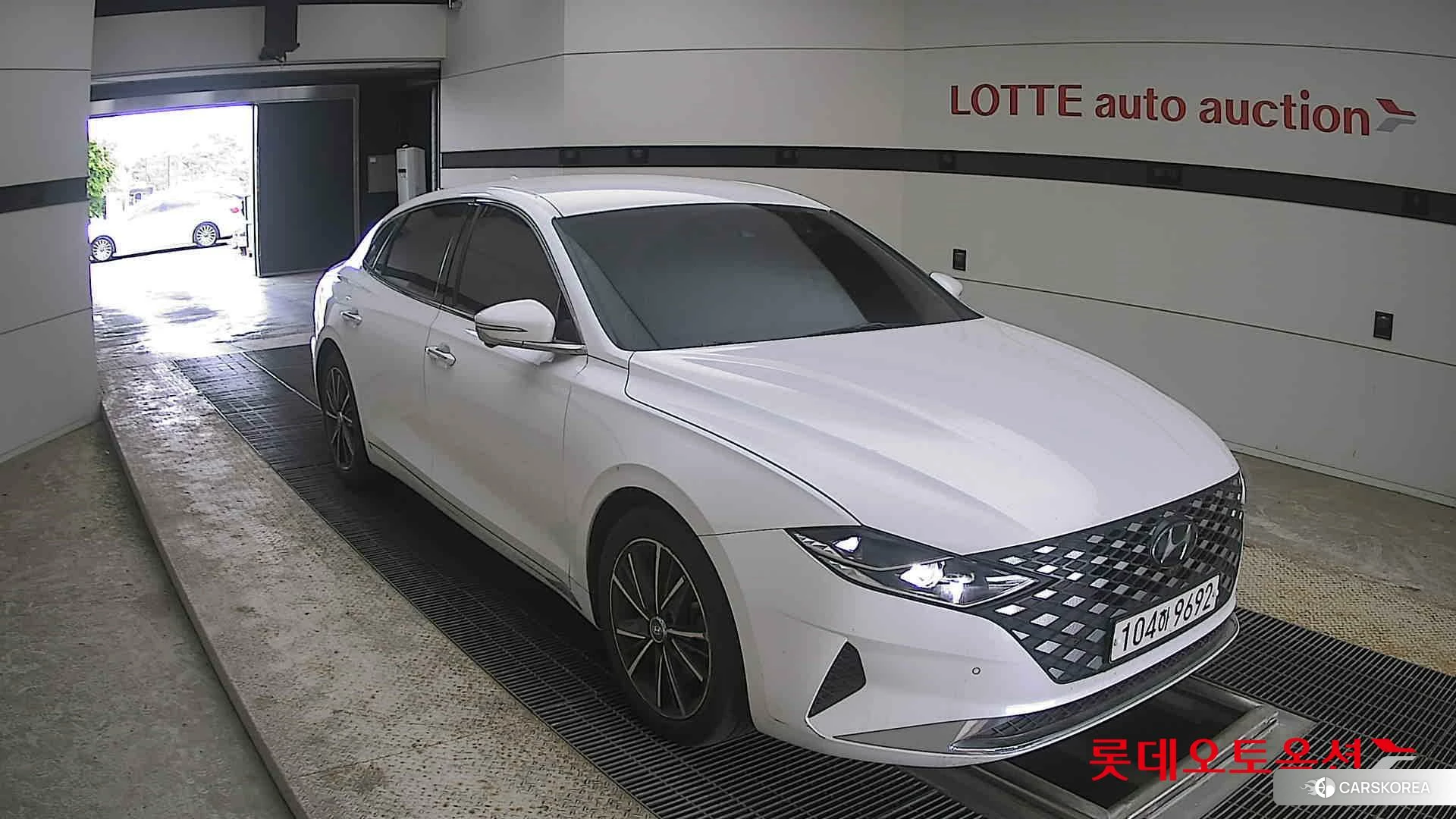 Hyundai Grandeur id 4289495 из Кореи 12