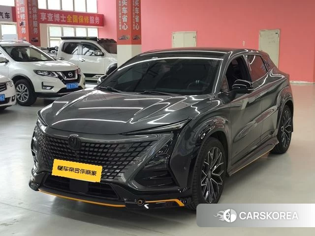 Chang'an UNI-T 2021 Темно-серый из Китая, фото 2