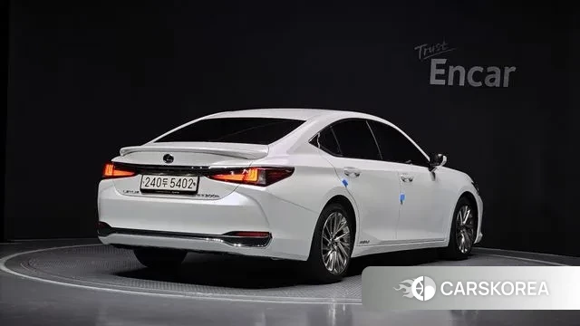Lexus ES300h 7th generation id 3013066 из Кореи 12