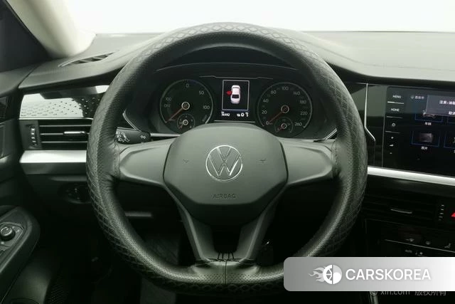 Volkswagen Passat PHEV id 4335209 из Китая 12