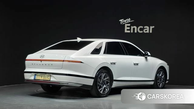 Hyundai Grandeur Hybrid (GN7) id 4871462 из Кореи 12