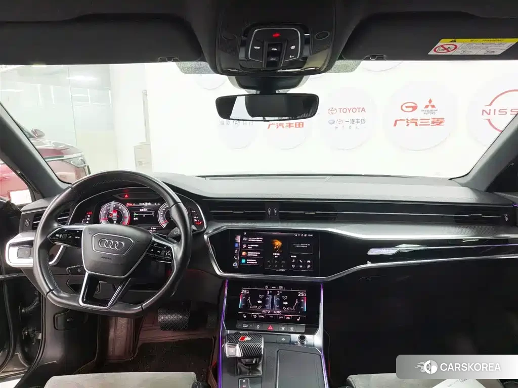 Audi A6L id 4548230 из Китая 12