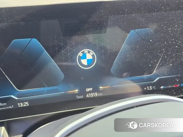 BMW 5 Series (G60) 2024 Черный из Кореи, фото 2