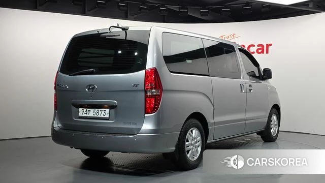 Hyundai The New Grand Starex id 4596352 из Кореи 12